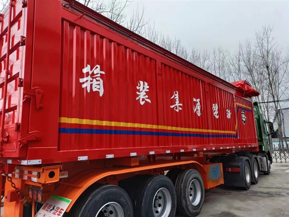 Seitlich klappbarer Muldenkipper