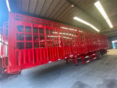 Wie belade und entlade ich einen Kipper?