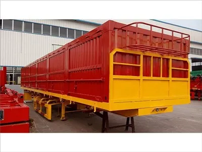 Sattelauflieger mit Seitenrollkipper